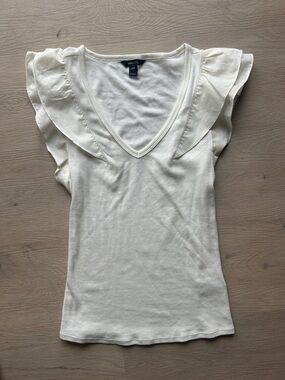 RW&CO. Ivory V-Neck Ruffle Sleeve Tank